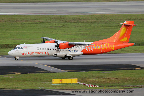 Firefly ATR-72-200 9M-FYJ at Singapore IAP (2012)