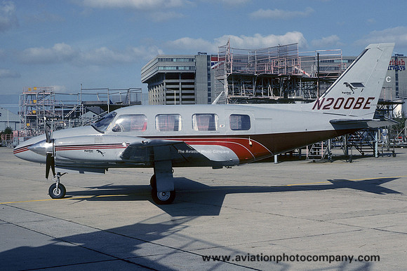 Piper PA-31-325 Navajo Panther N200BE at Heathrow (1979)