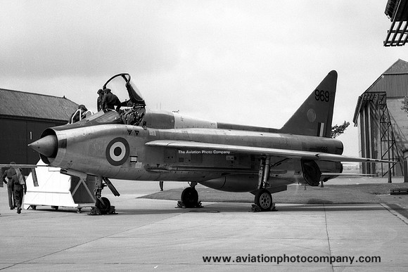 RAF English Electric Lightning T.4 XM969 at RAF Binbrook (1974)
