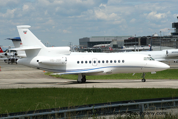 Dasnair SA Dassault Falcon 900 HB-JSP at Geneva (2008)