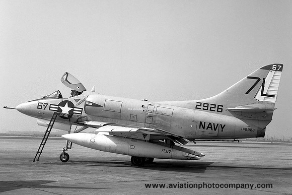 US Navy Los Alamitos Douglas A-4B Skyhawk 142926/7L-67 (1965)