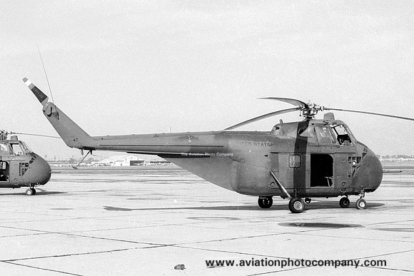 US Army California ArNG Sikorsky UH-19D 56-1556 (1969)
