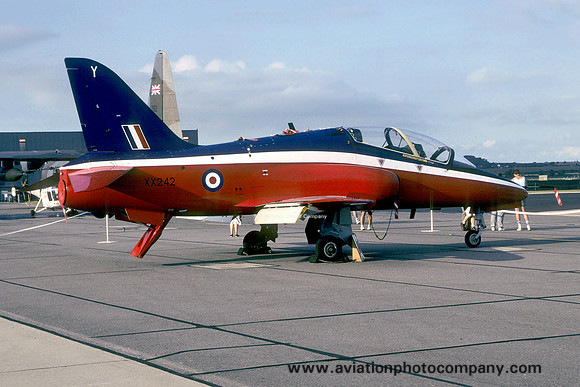 Royal Navy FRADU Hawker Siddeley Hawk T.1 XX242/Y (1994)