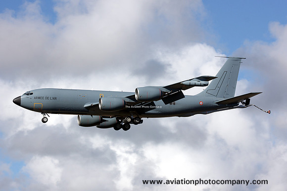 French Air Force GRV02.091 Boeing C-135FR 739 at Lajes (2013)