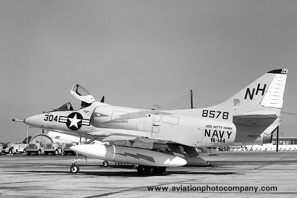 US Navy VA-144 Douglas A-4C Skyhawk 148578/NH-304