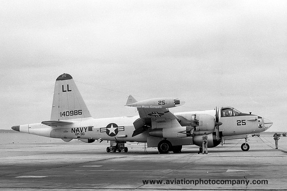 US Navy VP-30 Lockheed SP-2H Neptune 140986/LL-25