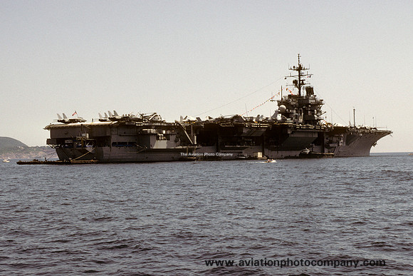 US Navy USS Saratoga aircraft carrier (1992)