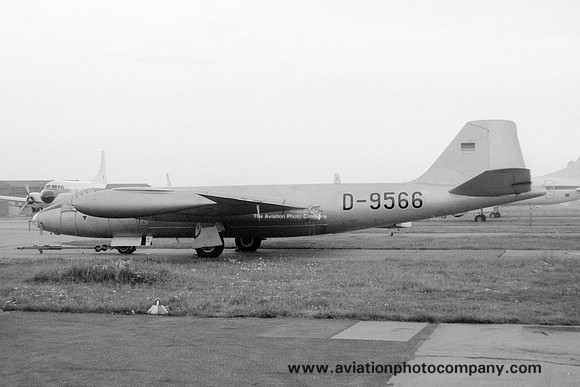 German Air Force English Electric Canberra B.2 D-9566 (1970)
