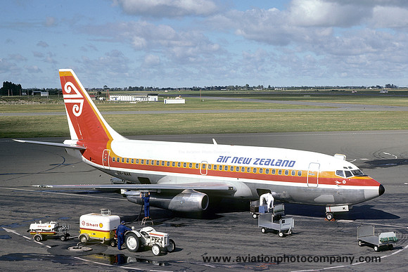 Air New Zealand Boeing 737-214 ZK-NAK (1979)
