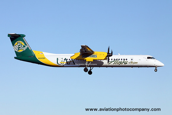 Alaska Airlines/Horizon DHC-8-400 N443QX at Anchorage (2016)