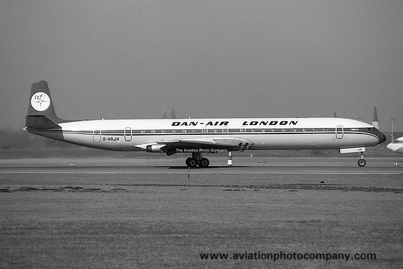 Dan Air London De Havilland Comet 4B G-ARJN