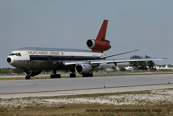 Northwest Airlines Douglas DC-10-40 N146US (1979)