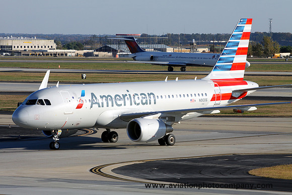American Airlines Airbus A319-100 N9006 at Atlanta IAP (2013)