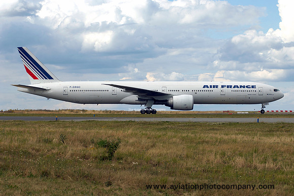 Air France Boeing 777-328(ER) F-GSQC (2008)