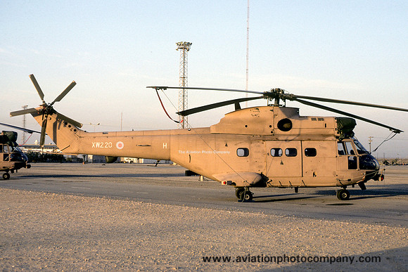 RAF Westland Puma HC.1 XW220/H during Operation Granby (1990)