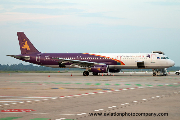 Cambodia Angkor Air Airbus A321-200 XU-349 (2015)