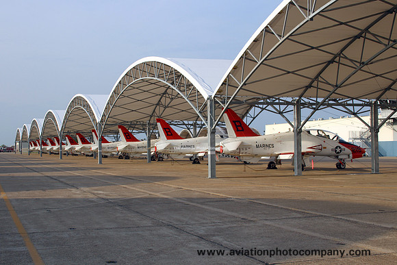 US Marines TW-2 McDonnell Douglas T-45 Goshawk lineup at the NAS Kingsville Airshow (2016)