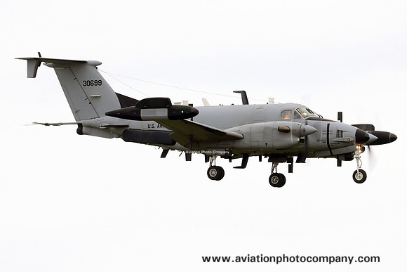 US Army Beech RC-12X Guardrail 93-00699 at Prestwick (2024)