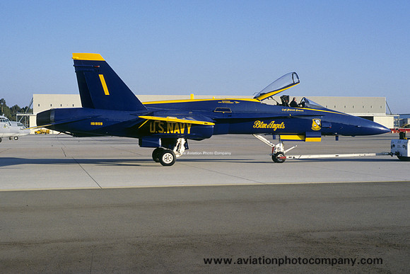 US Navy Blue Angels McDonnell Douglas F/A-18A Hornet 161959/1 (2000)