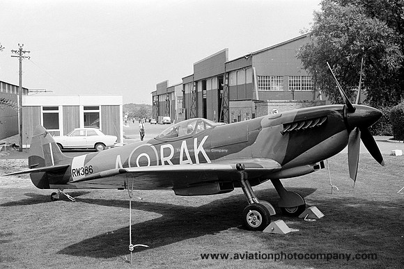 RAF Supermarine Spitfire Lf.16 RW386 displayed at RAF Halton (1970)
