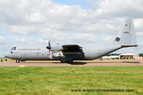 Royal Norwegian AF 335 SKv Lockheed C-130J-30 Hercules 5699 at RIAT Fairford (2014)