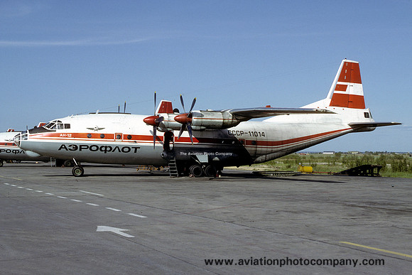 Aeroflot Antonov An-12 CCCP-11014 (1992)