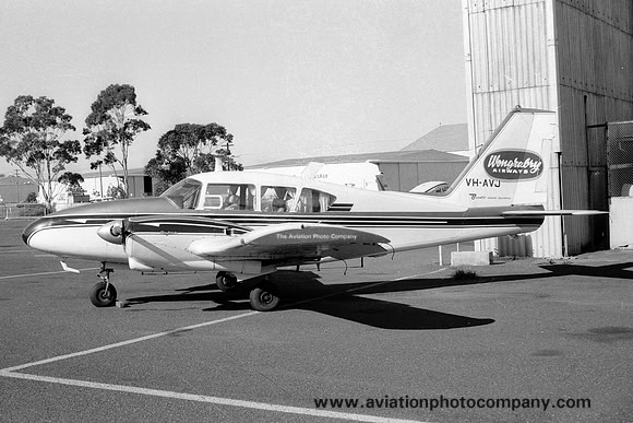 Wongraby Airways Piper PA-23-250 Aztec B VH-AVJ (1969)