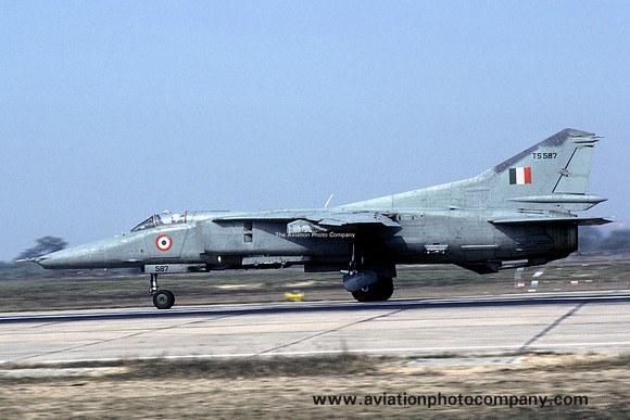 Indian Air Force Mikoyan MiG-27M TS587 (2003)