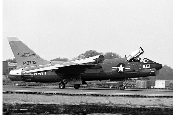 US Navy NMC Chance DF-8F Crusader 143703/103 (1968)
