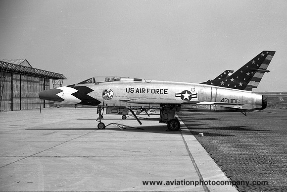 USAF Skyblazers North American F-100C Super Sabre 54-2006