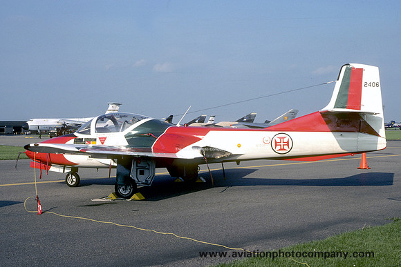 Portuguese Air Force Esq 102 Cessna T-37C 2406 at IAT Fairford (1987)