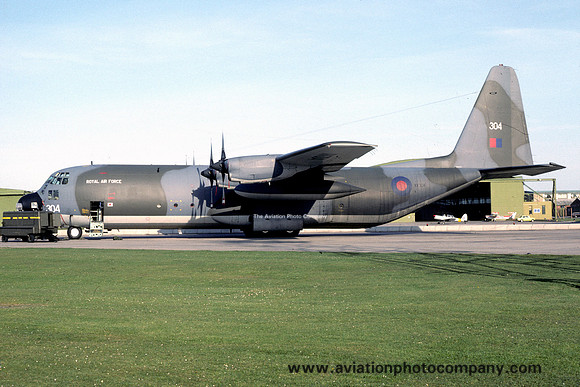 RAF Lyneham Transport Wing Lockheed C-130K Hercules C.3 XV304 (1984)