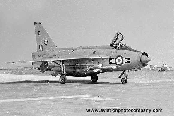 RAF 11 Squadron English Electric Lightning F.6 XR763/B (1970)