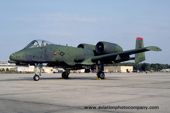 USAF 706 TFS Fairchild A-10A 77-0266/NO (1982)