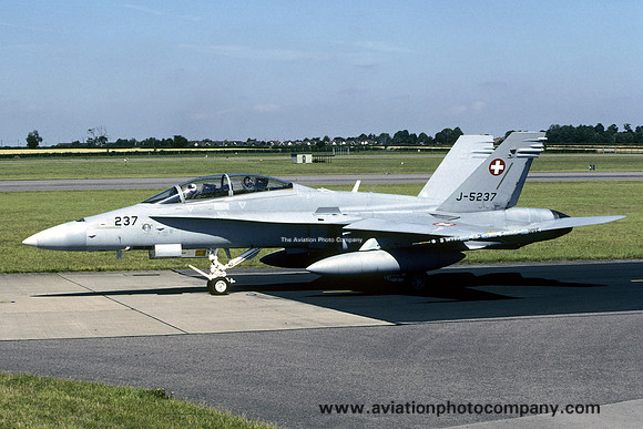 Swiss Air Force McDonnell Douglas F/A-18D Hornet J-5237 at RAF Waddington (2003)