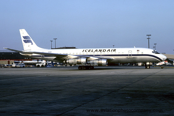 Icelandair Douglas DC-8-55 N916R