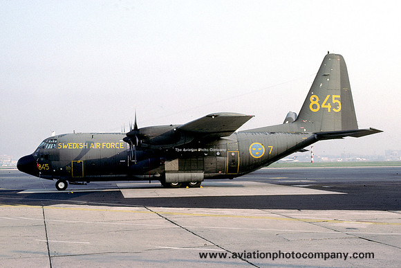 Swedish Air Force F7 Lockheed Tp84 C-130H Hercules 84005/845 at Rhein Main (1989)