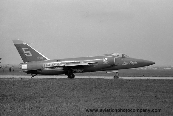 US Navy Blue Angels Grumman F-11A Tiger 141802/5