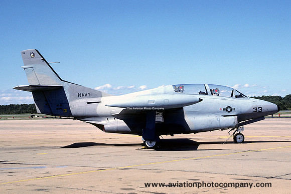 US Navy VF-43 North American T-2C Buckeye 157041/33 (1985)