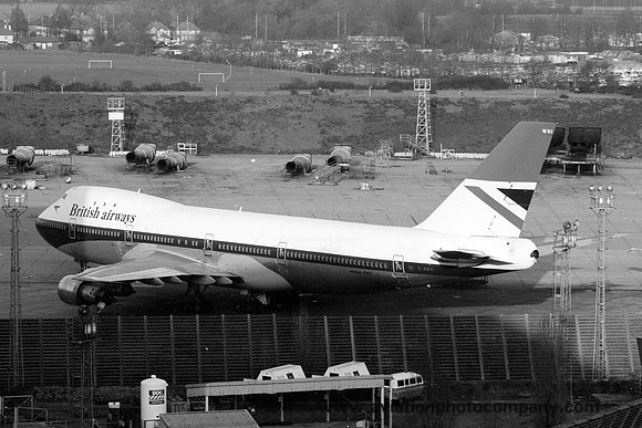 British Airways Boeing 747-136 G-AWNI at London Heathrow (1976)