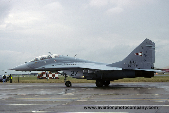 Hungarian Air Force 59 TFW Mikoyan MiG-29UB 27 at RIAT Fairford (2003)