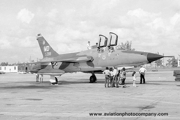 USAF 23 TFW 561 TFS Republic F-105F Thunderchief 63-8288/MD