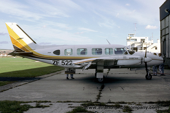 RAE Piper 31 Navajo ZF522 (1985)