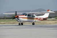 Cessna 210N Centurion ZP-PPI (1979)