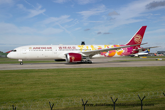 Juneyao Air Boeing 787-9 B-20EQ at Manchester (2024)