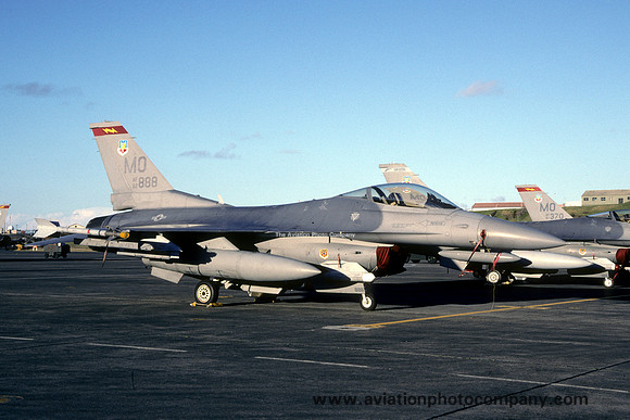 USAF 366 FW 389 FS GD F-16C 92-3888/MO (2000)