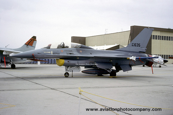 USAF AFFTC GD F-16B 80-0635 (1982)