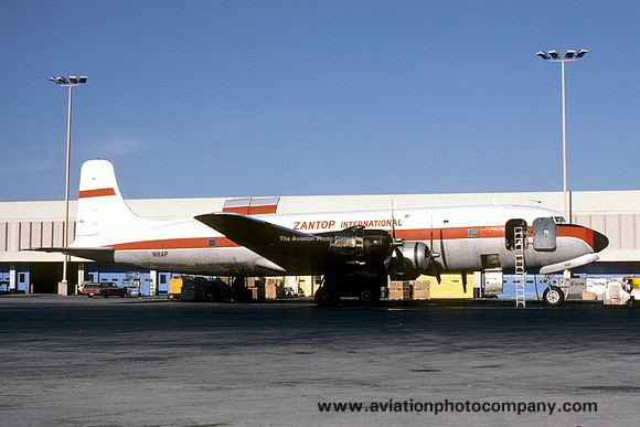 Zantop International Douglas DC-6 N111AP (1977)