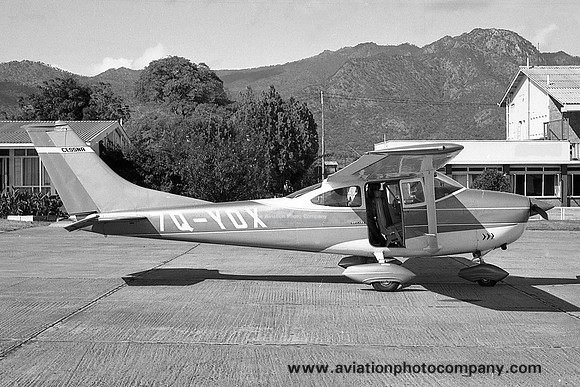Cessna 182M Skylane 7Q-YDX (1970)