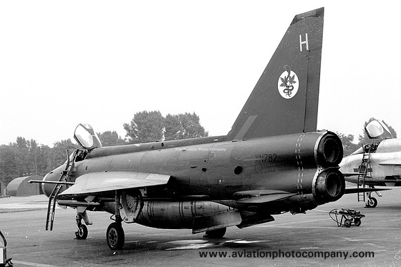 RAF 92 Squadron English Electric Lightning F.2A XN782/H (1973)